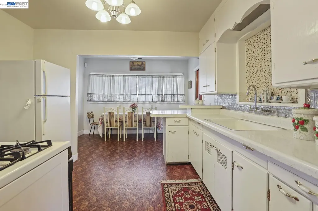 1928 Alpha Way Antioch CA 94509