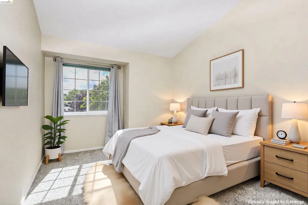 184 Pelican Loop Pittsburg CA 94565