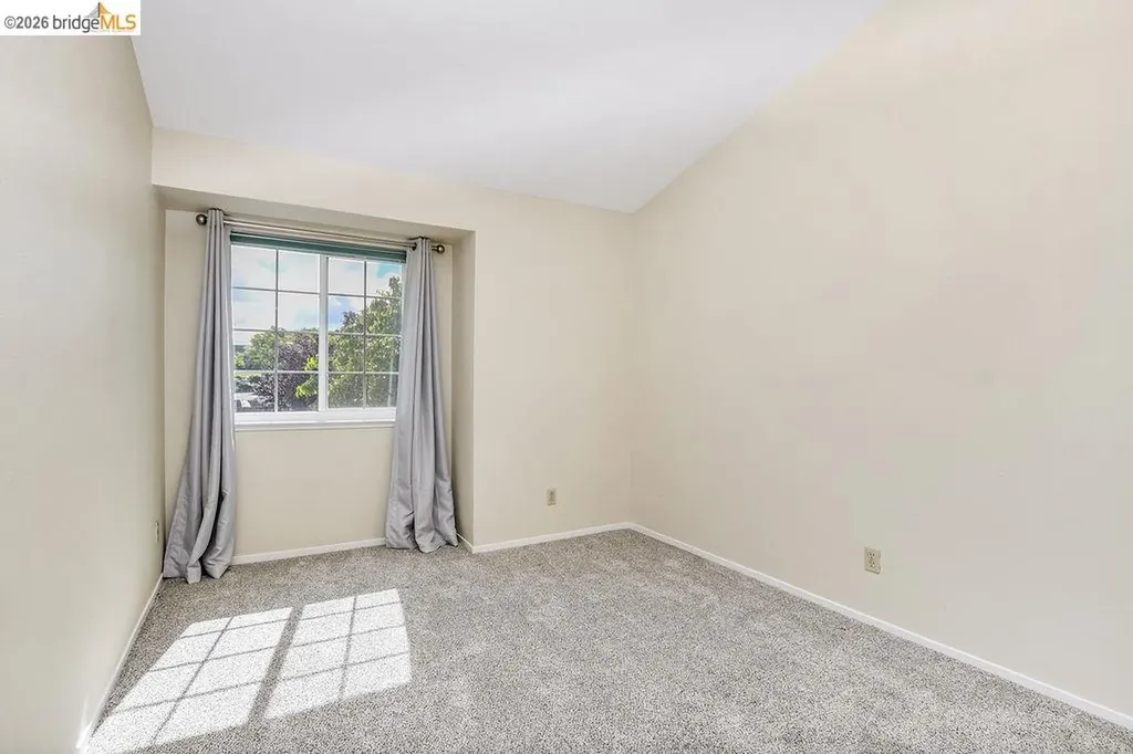 184 Pelican Loop Pittsburg CA 94565
