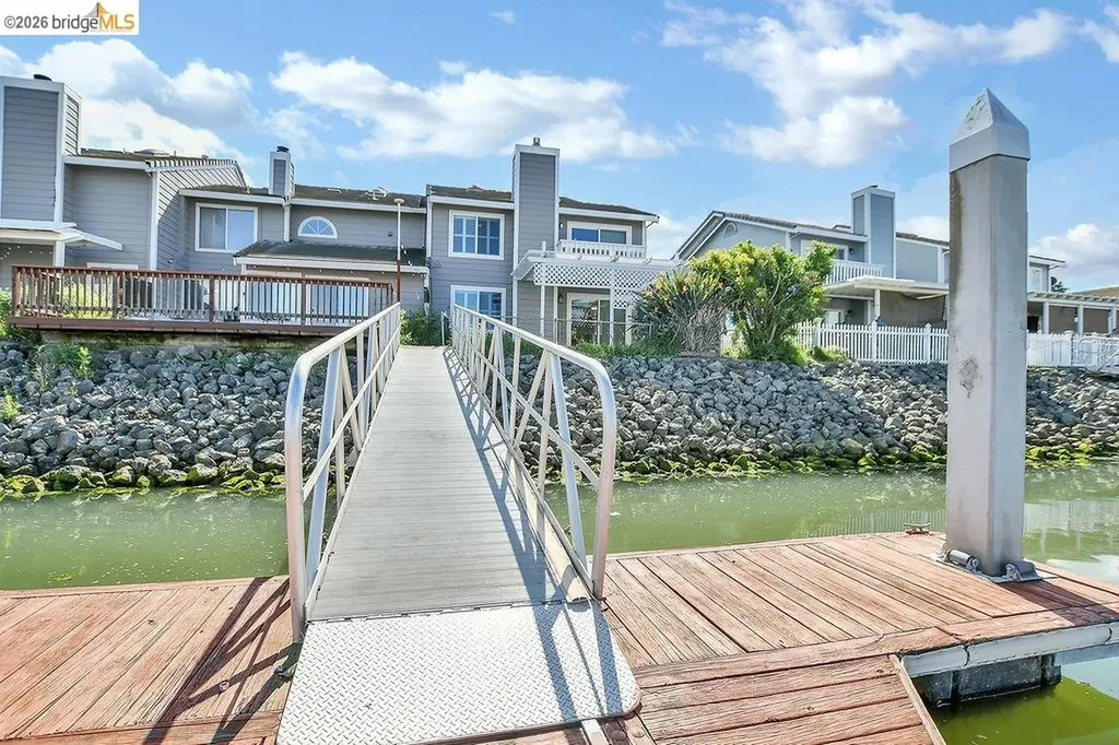184 Pelican Loop Pittsburg CA 94565