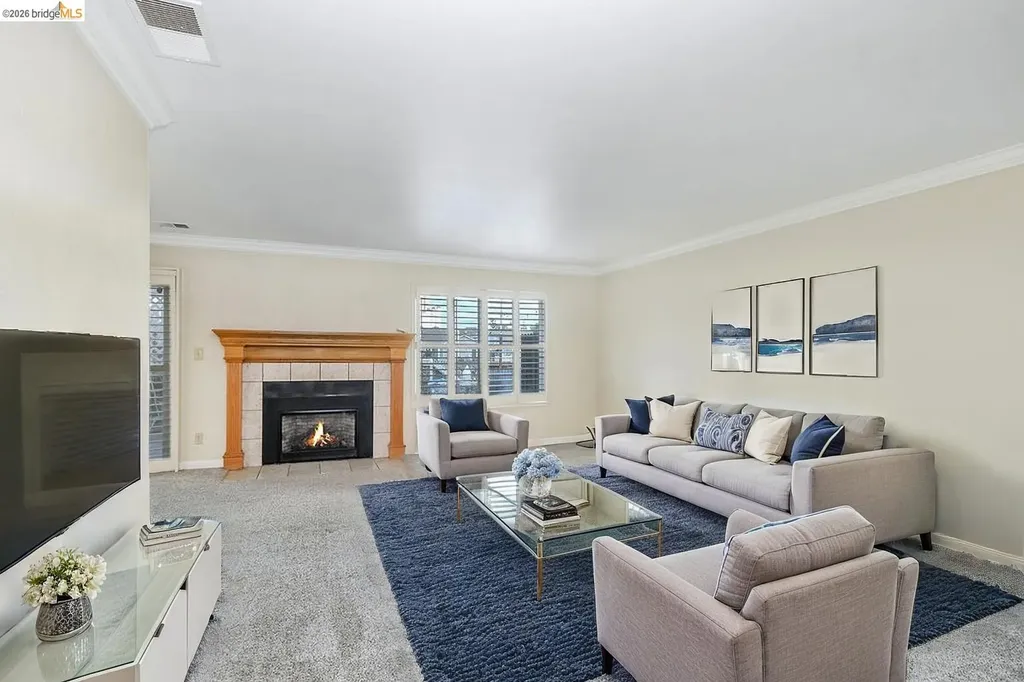 184 Pelican Loop Pittsburg CA 94565