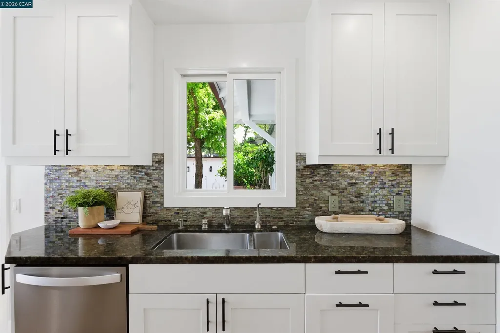 31 Crestview Drive Orinda CA 94563