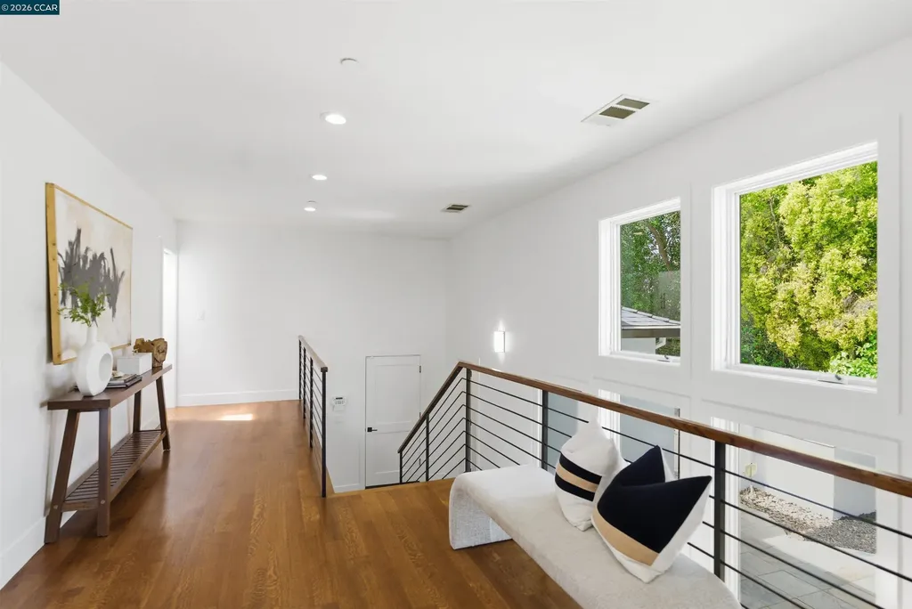 31 Crestview Drive Orinda CA 94563