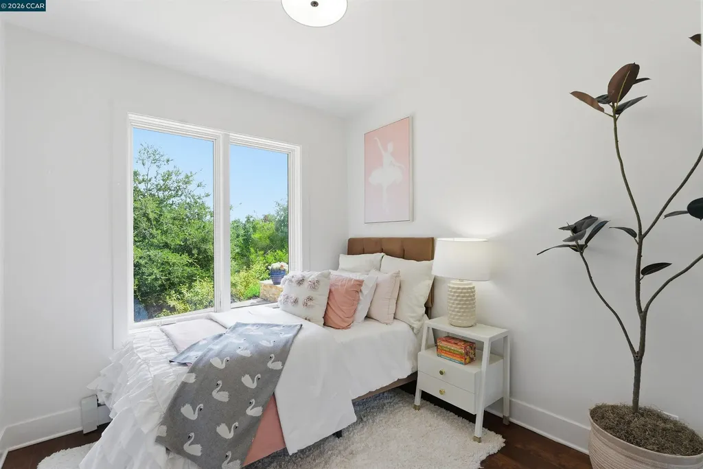 31 Crestview Drive Orinda CA 94563