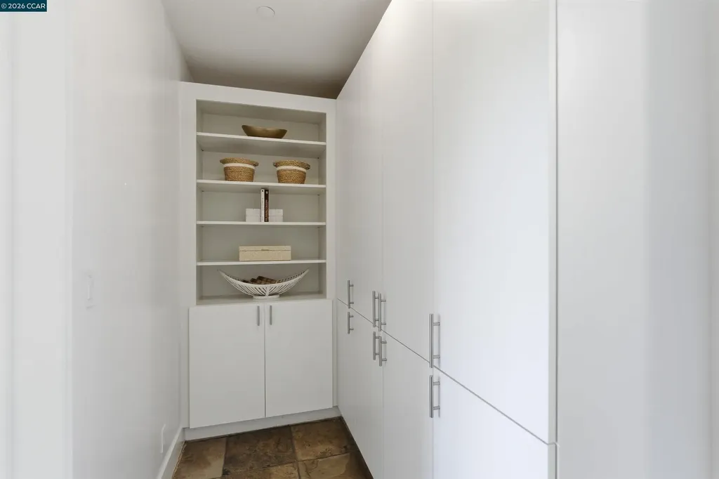 31 Crestview Drive Orinda CA 94563
