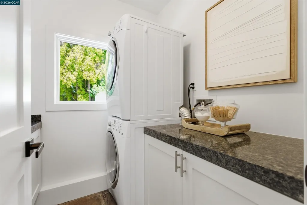 31 Crestview Drive Orinda CA 94563