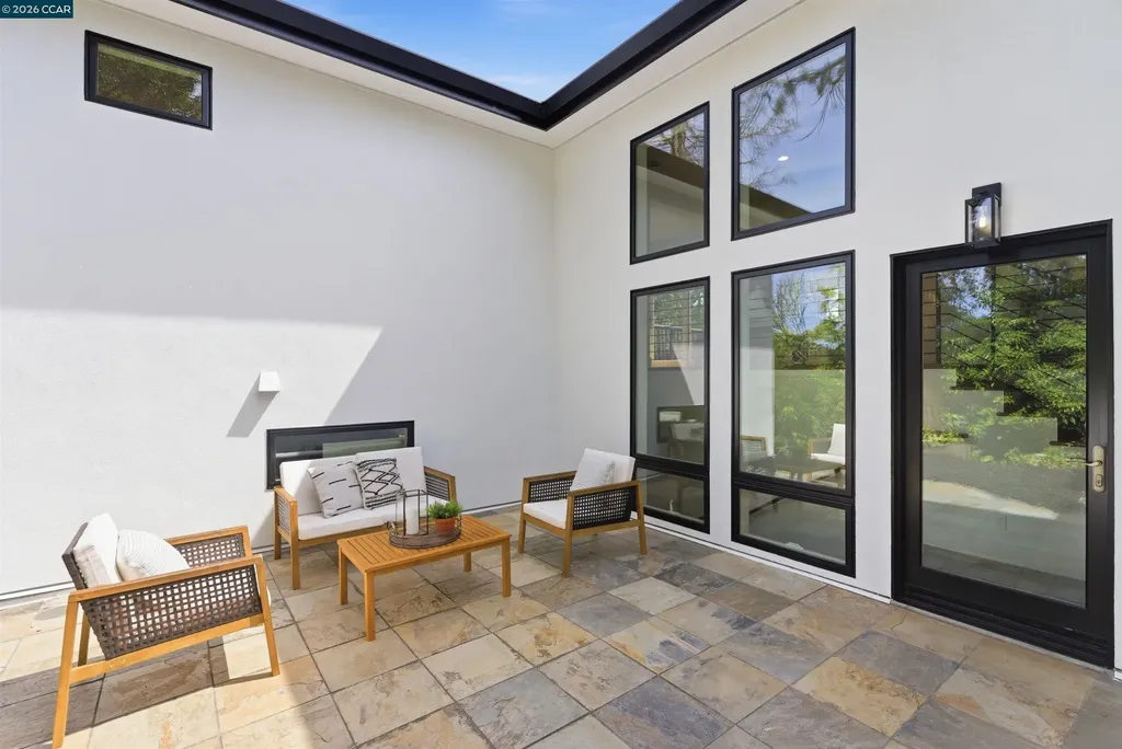 31 Crestview Drive Orinda CA 94563