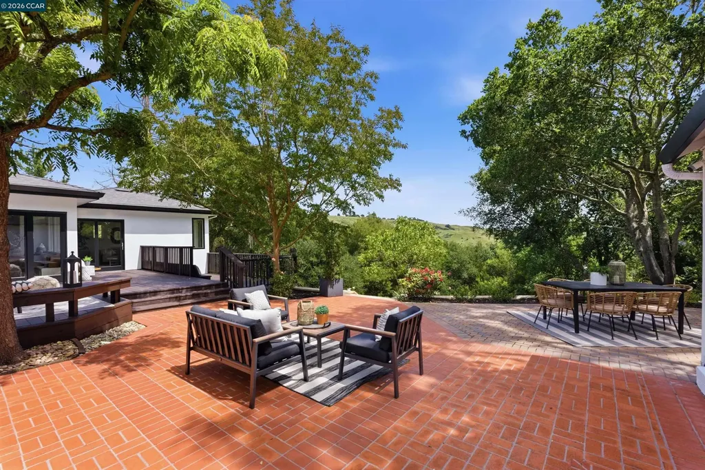 31 Crestview Drive Orinda CA 94563