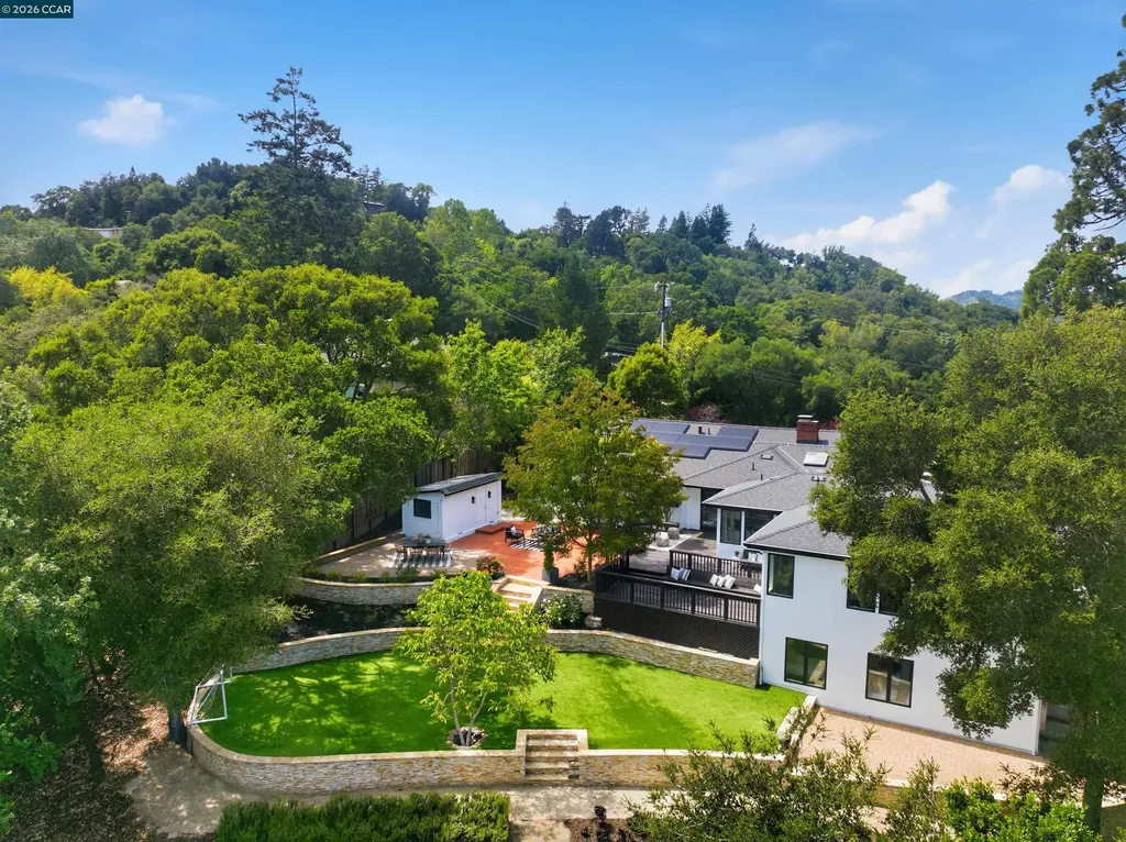 31 Crestview Drive Orinda CA 94563