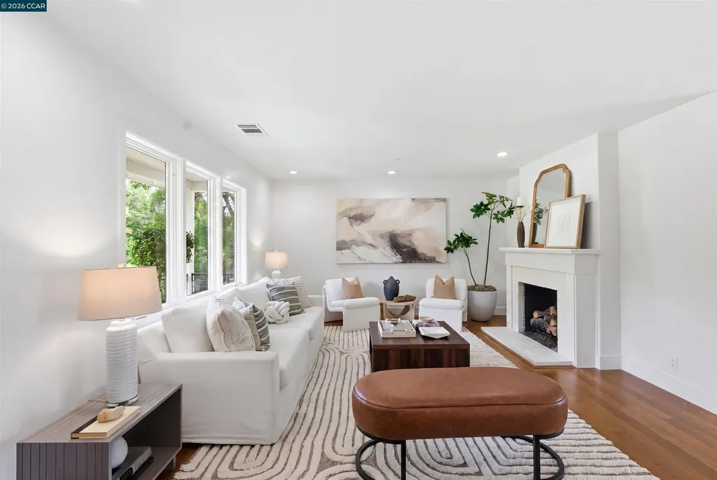 31 Crestview Drive Orinda CA 94563