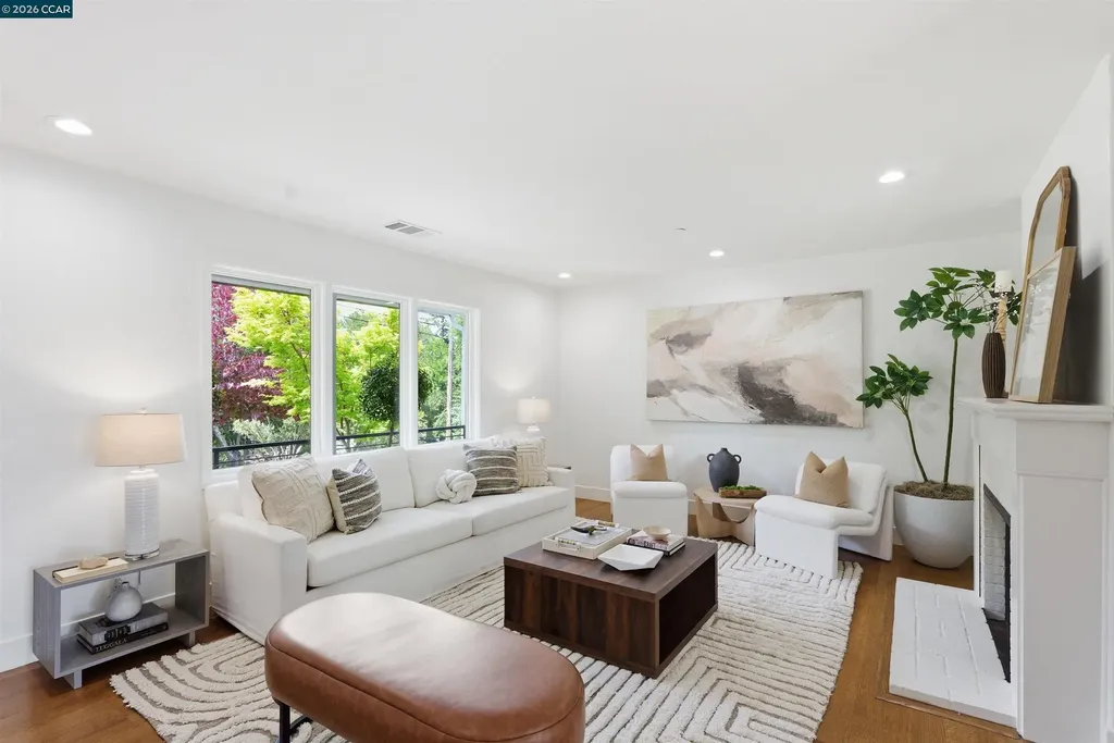 31 Crestview Drive Orinda CA 94563