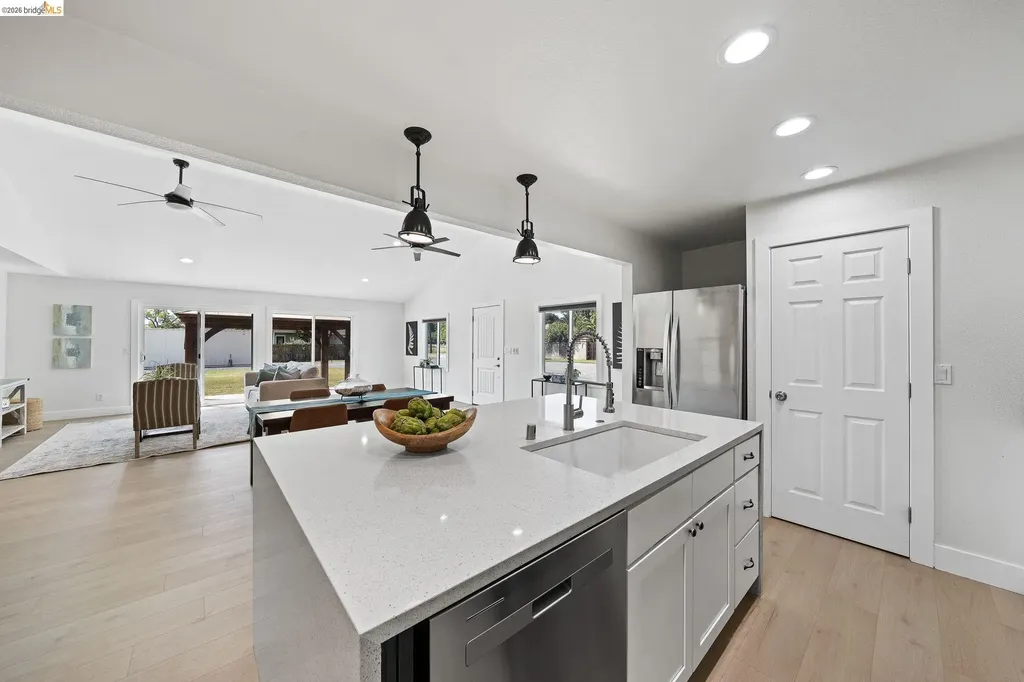3350 Concord Avenue Brentwood CA 94513