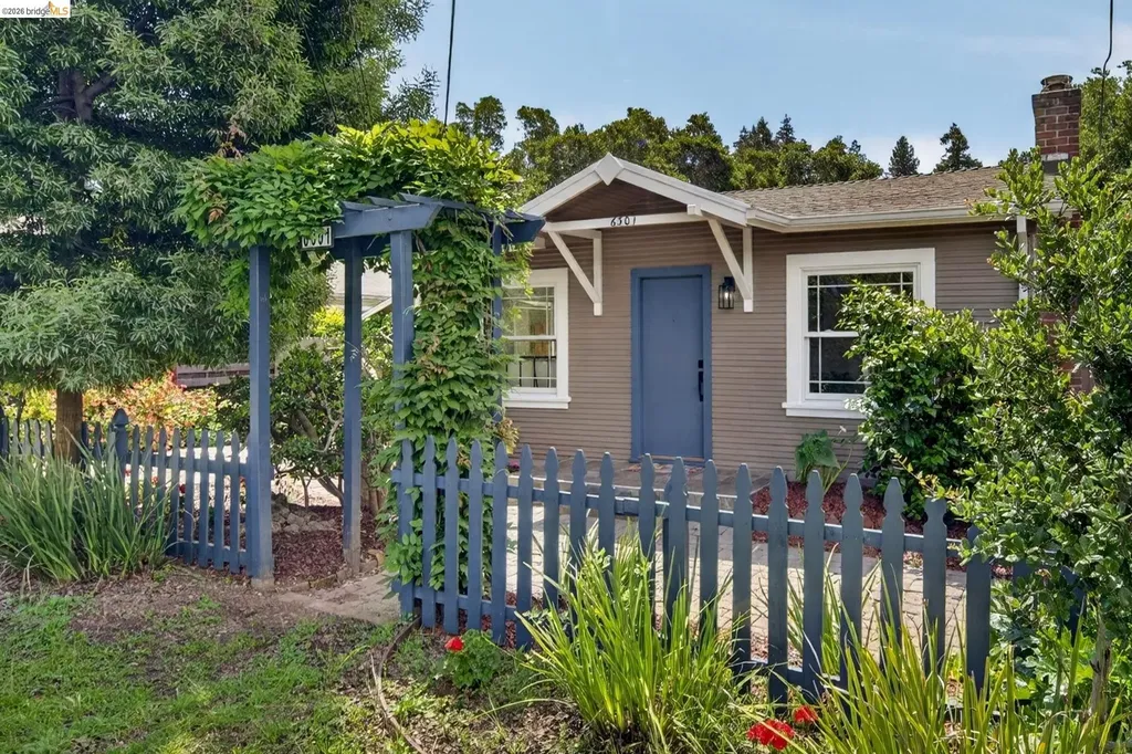 6301 Hillmont Drive Oakland CA 94605
