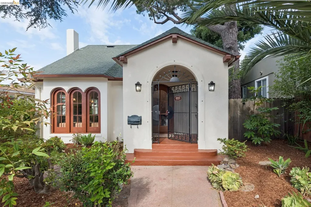 3215 Fruitvale Avenue Oakland CA 94602