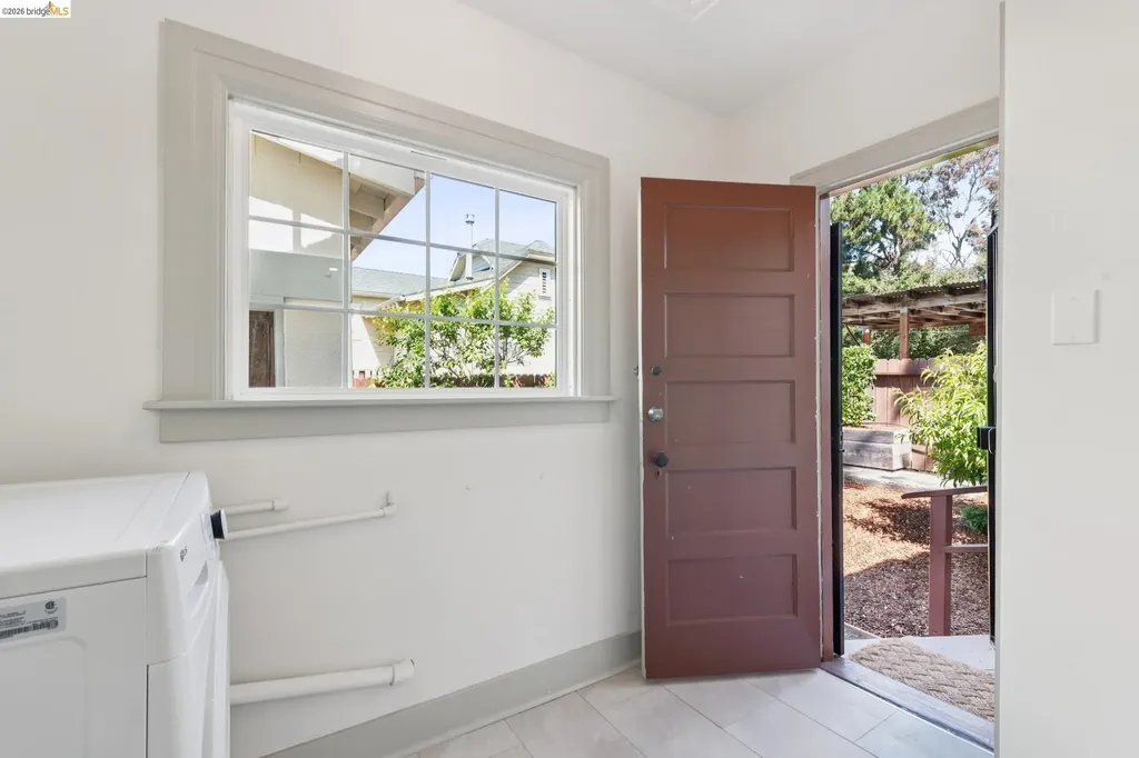 3215 Fruitvale Avenue Oakland CA 94602