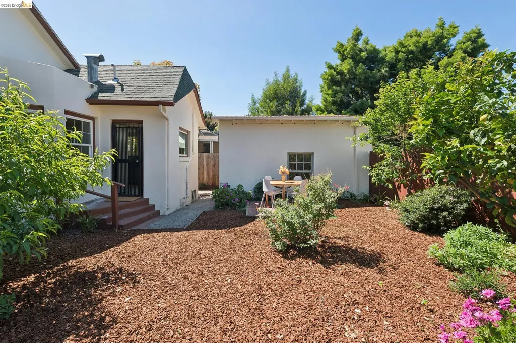 3215 Fruitvale Avenue Oakland CA 94602