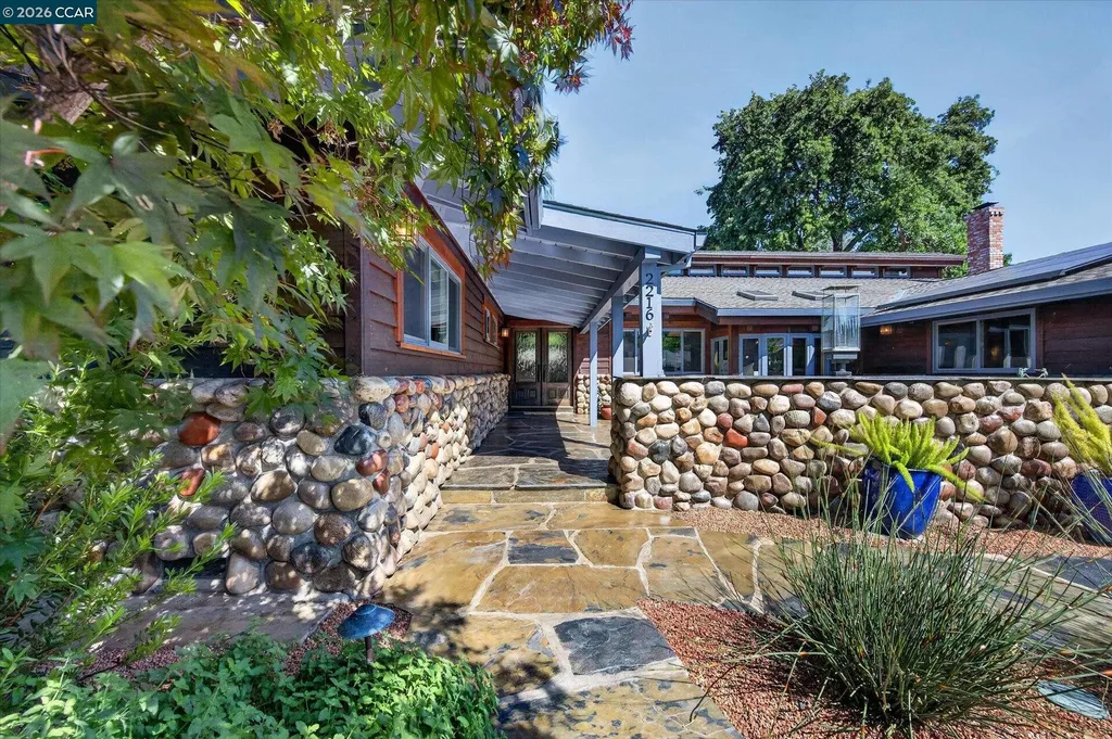 2216 Blackstone Drive Walnut Creek CA 94598
