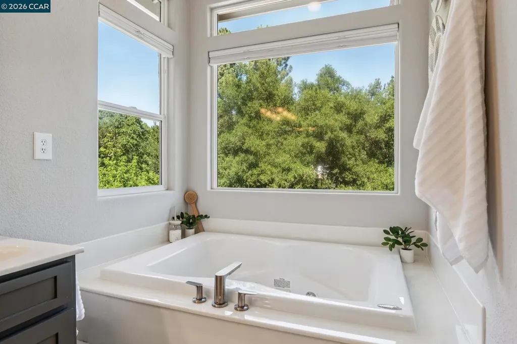 116 Castle Rock Lane Walnut Creek CA 94598
