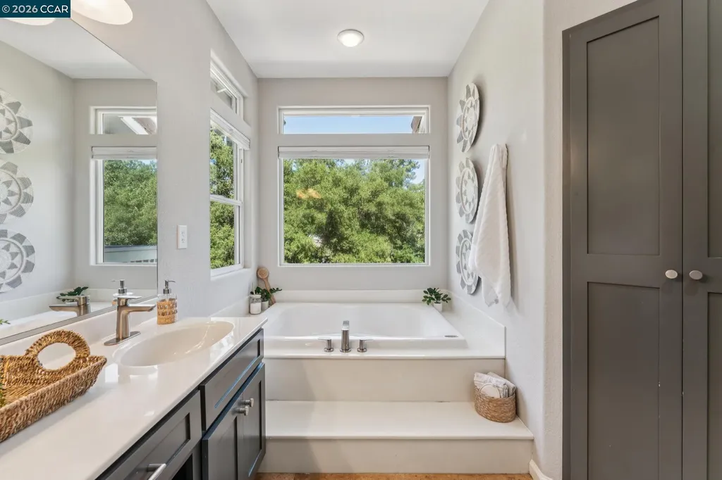 116 Castle Rock Lane Walnut Creek CA 94598