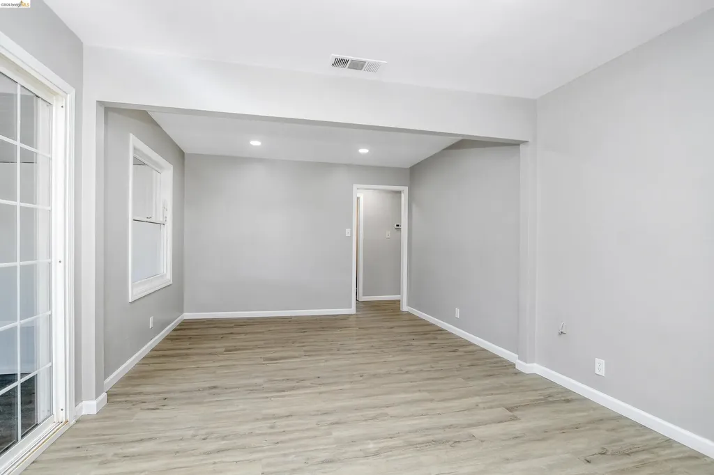 120 Hillcrest Avenue Pittsburg CA 94565