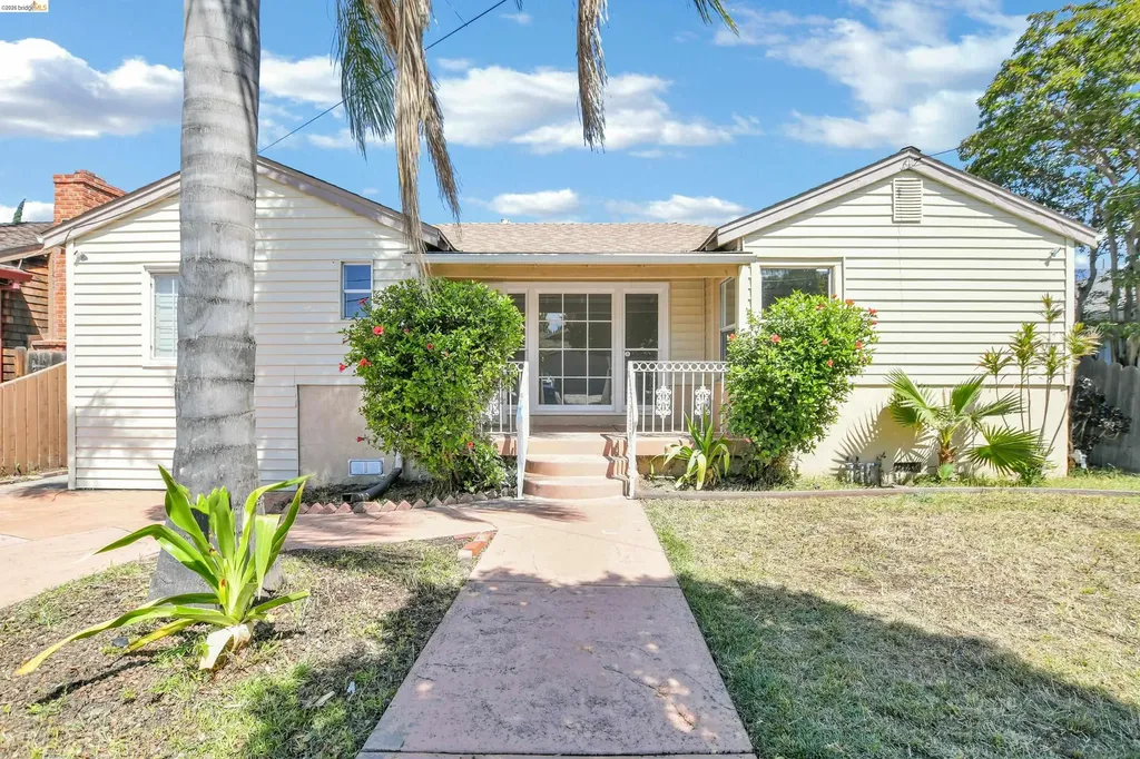 120 Hillcrest Avenue Pittsburg CA 94565