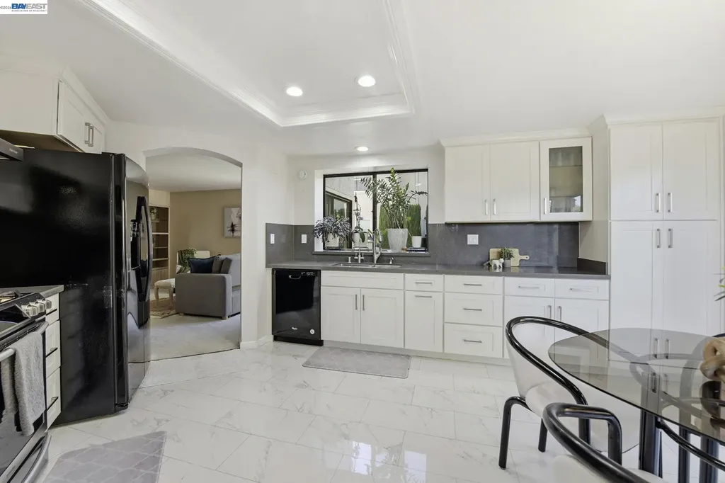 43884 Cameron Hills Drive Fremont CA 94539