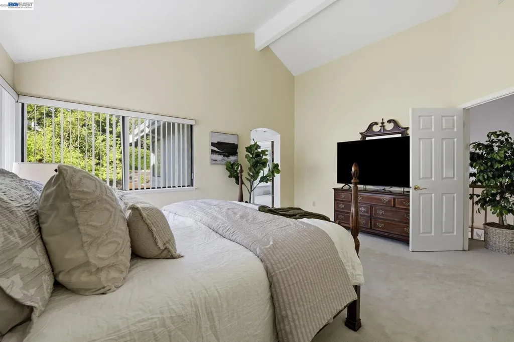 43884 Cameron Hills Drive Fremont CA 94539