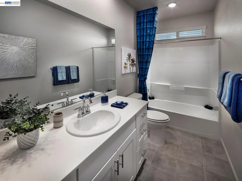 614 Channel Circle Oakley CA 94561
