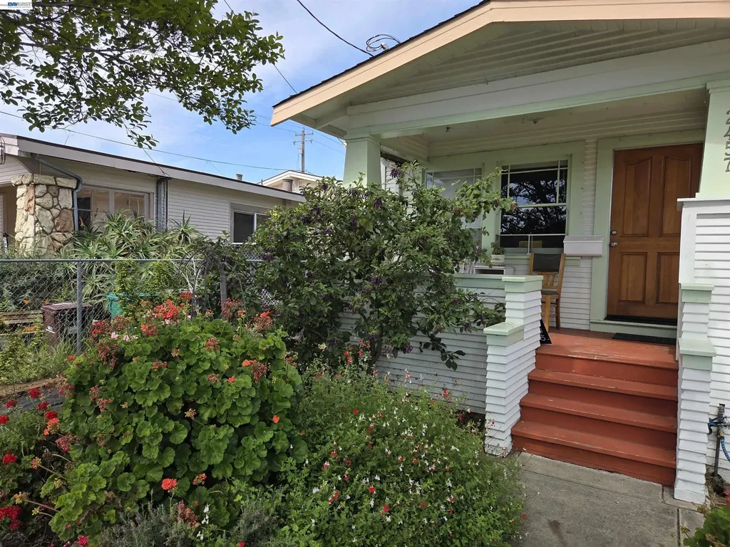 2457 61st Avenue Oakland CA 94605