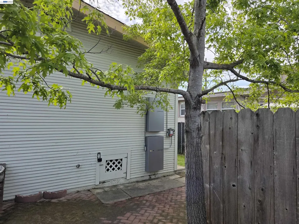 2457 61st Avenue Oakland CA 94605