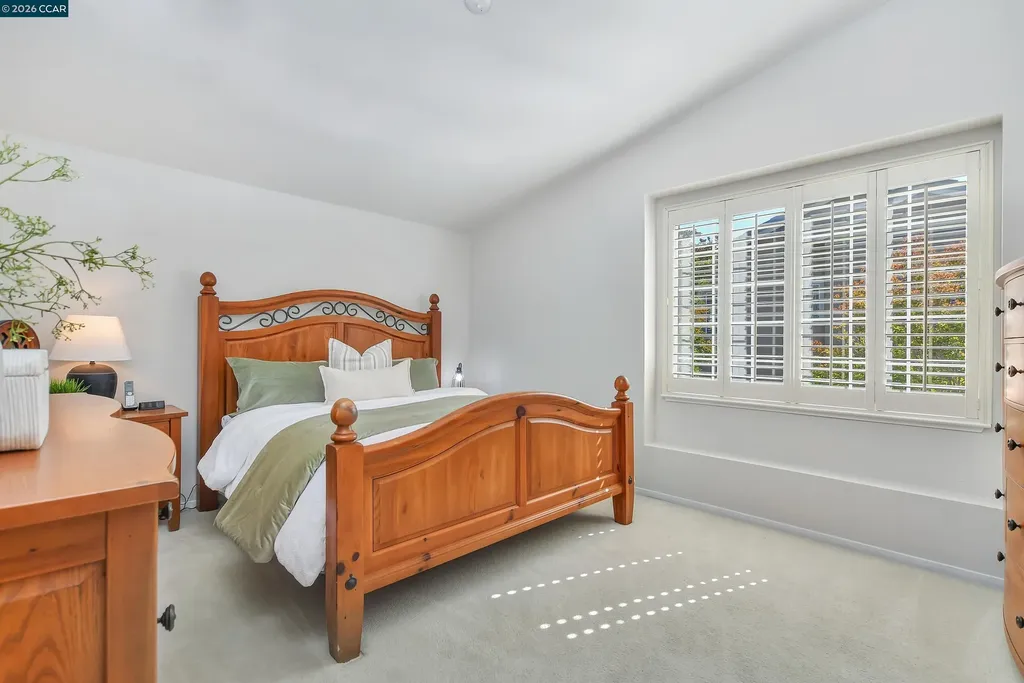 280 Brady Street Martinez CA 94553
