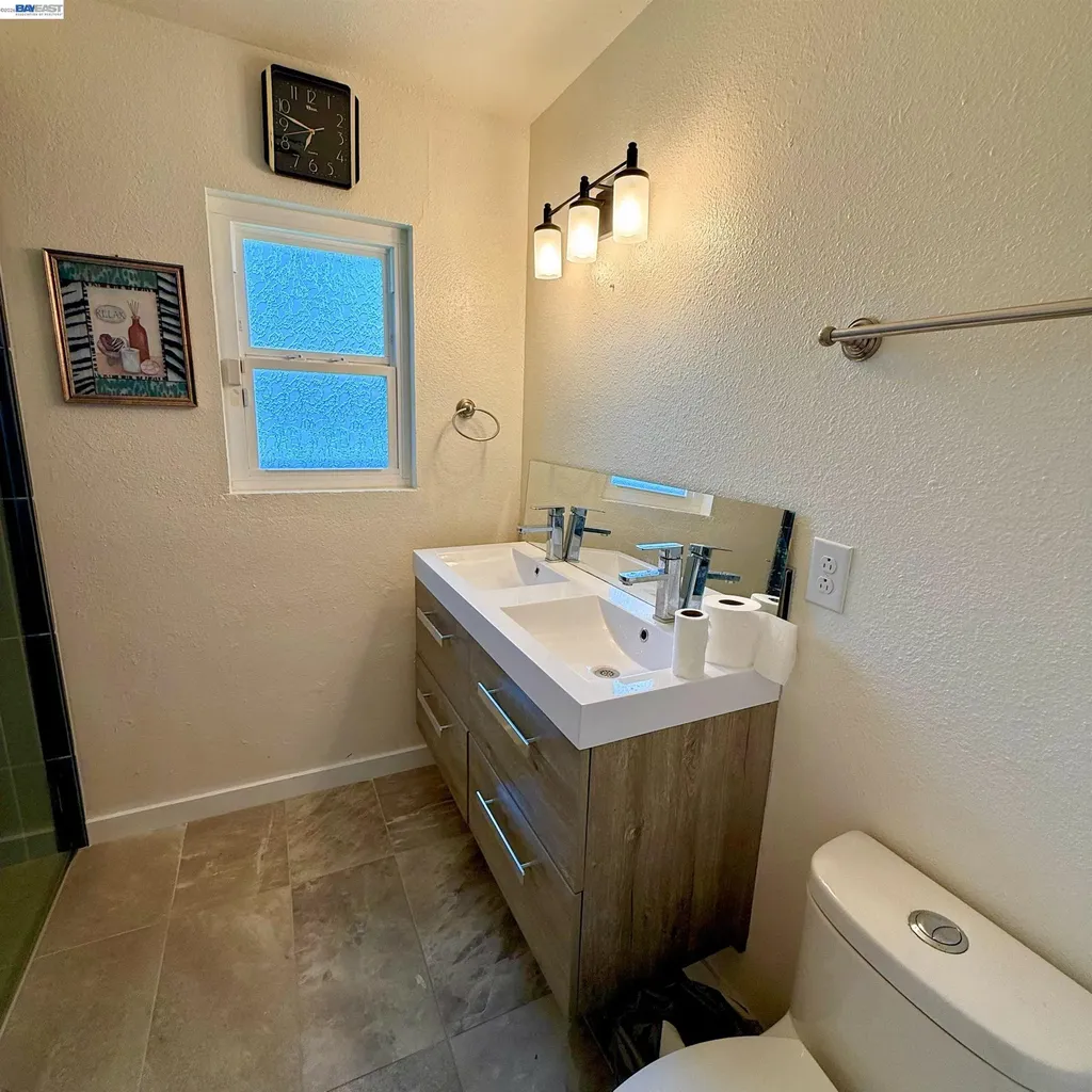 3912 San Juan Avenue Pittsburg CA 94565