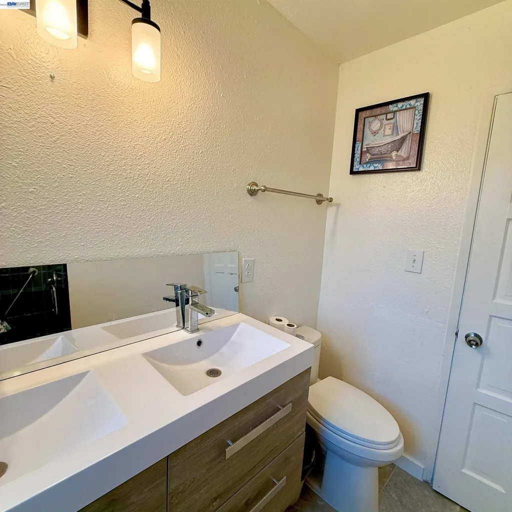 3912 San Juan Avenue Pittsburg CA 94565