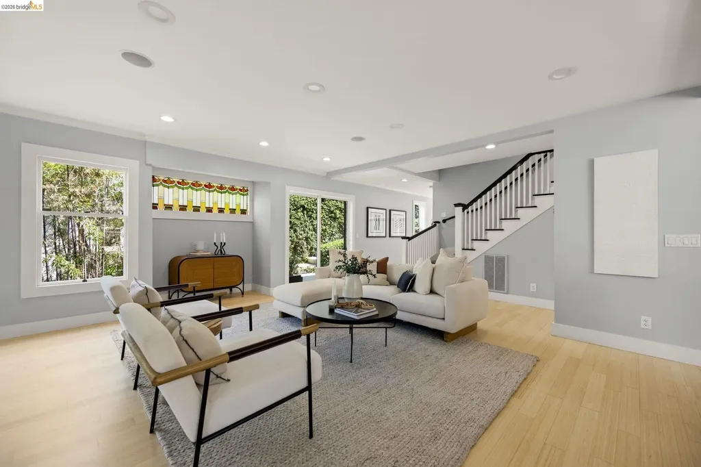 683 Mandana Boulevard Oakland CA 94610