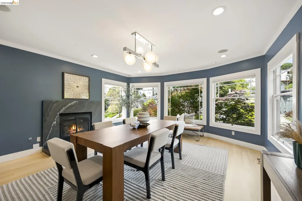 683 Mandana Boulevard Oakland CA 94610