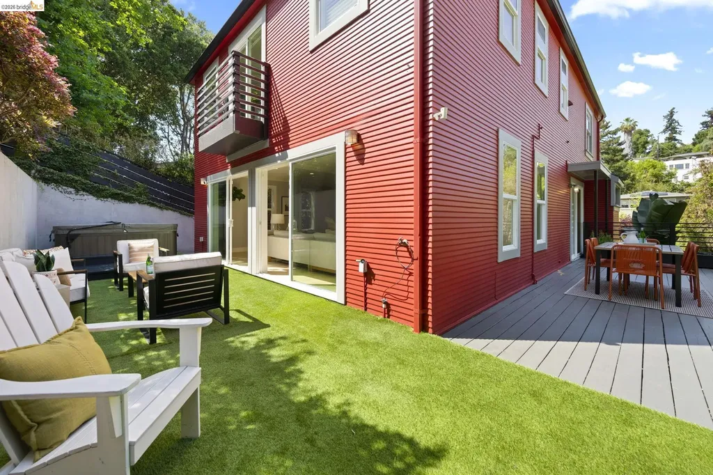 683 Mandana Boulevard Oakland CA 94610