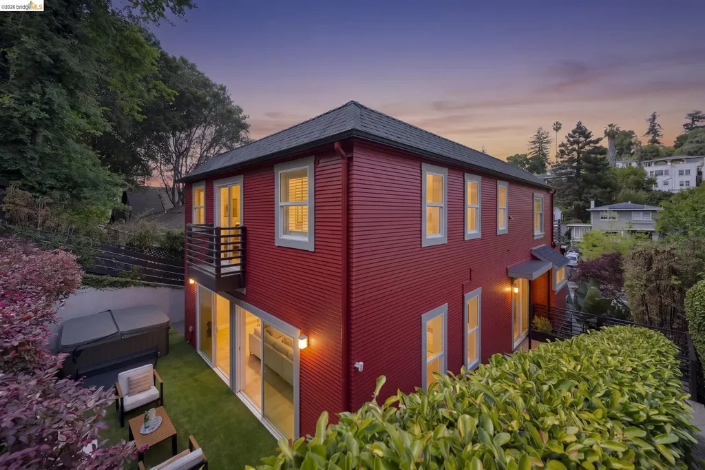 683 Mandana Boulevard Oakland CA 94610
