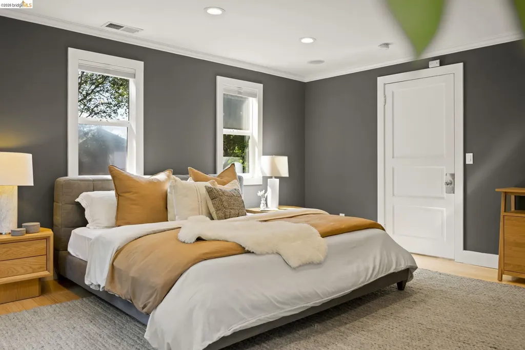 683 Mandana Boulevard Oakland CA 94610