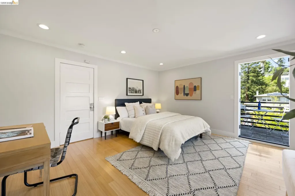 683 Mandana Boulevard Oakland CA 94610