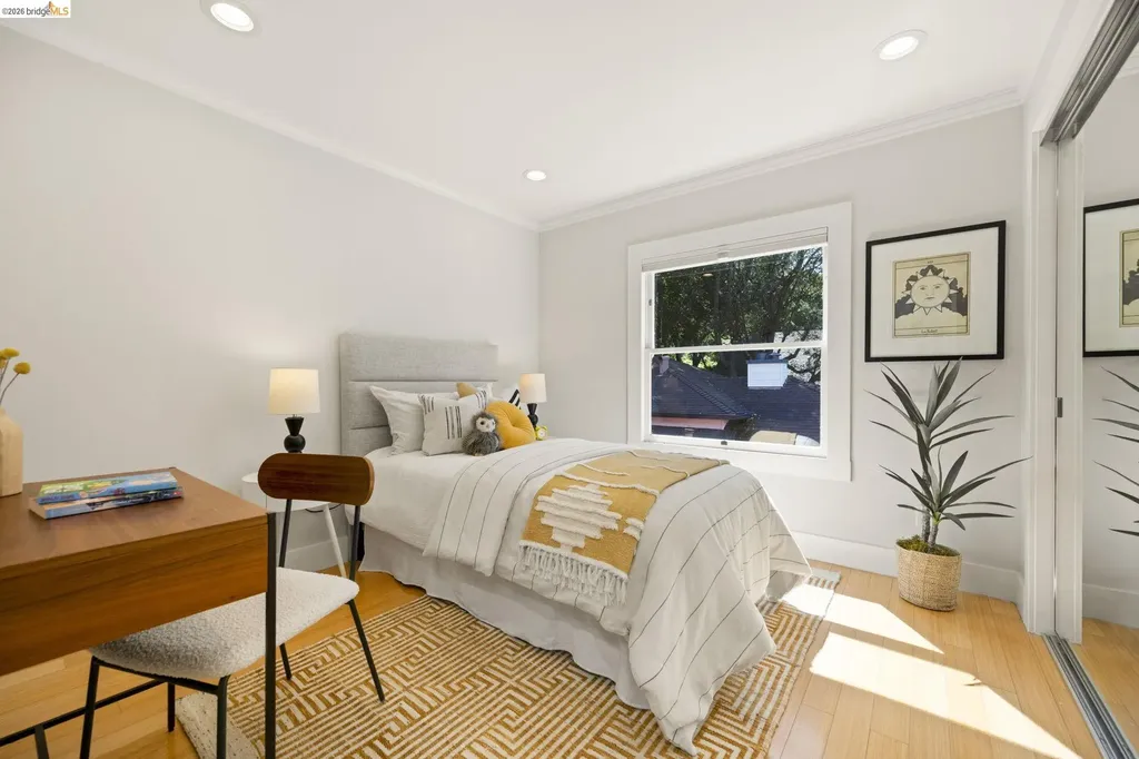 683 Mandana Boulevard Oakland CA 94610