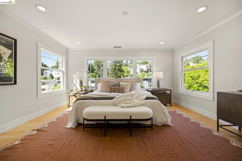 683 Mandana Boulevard Oakland CA 94610