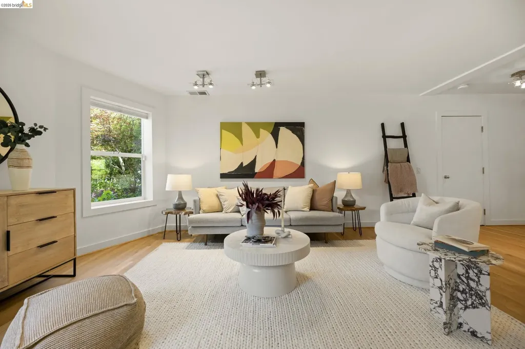 683 Mandana Boulevard Oakland CA 94610