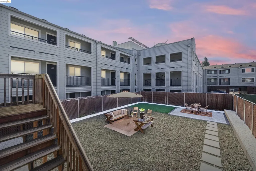 523 25th Street Oakland CA 94612