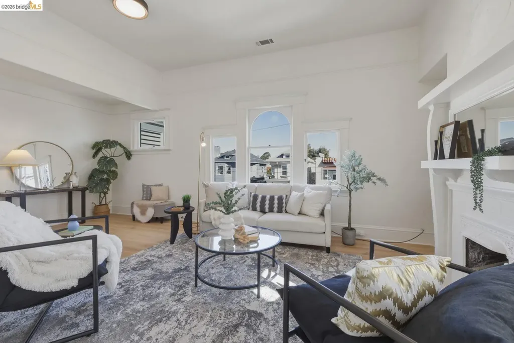 523 25th Street Oakland CA 94612