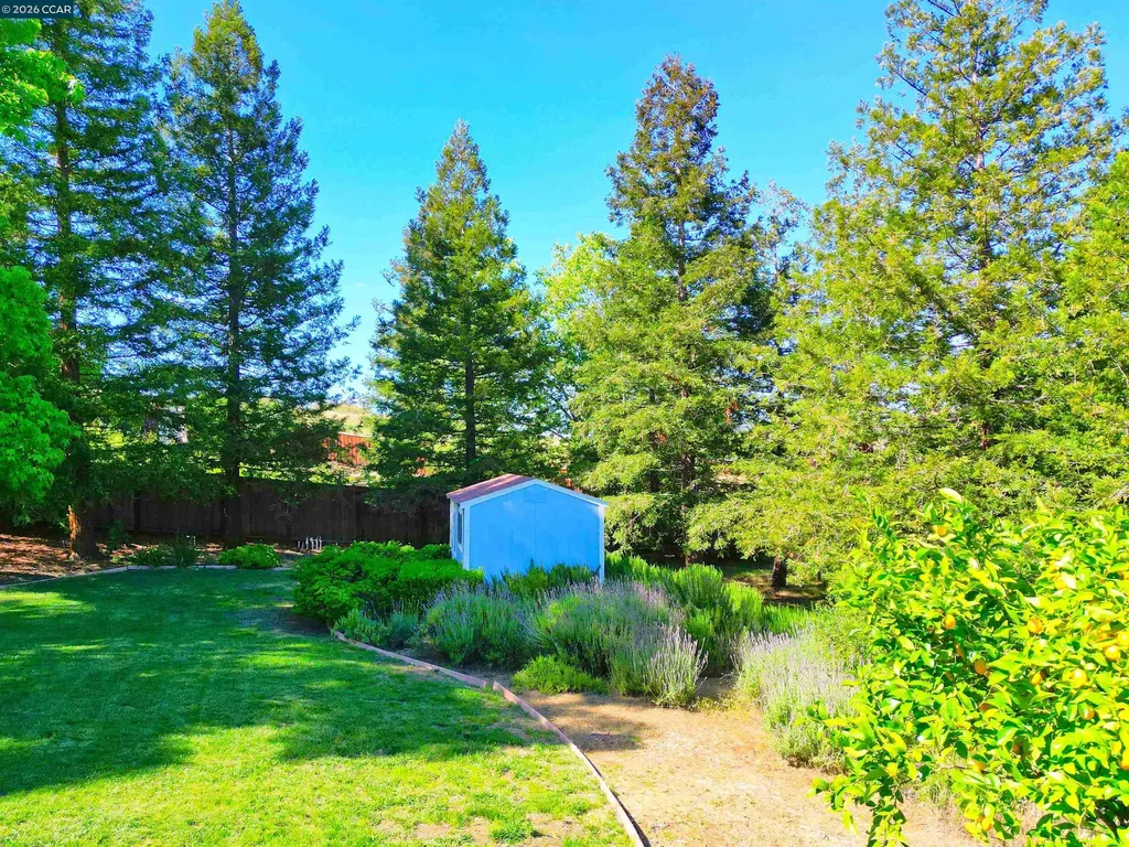 1121 Vista Point Lane Concord CA 94521