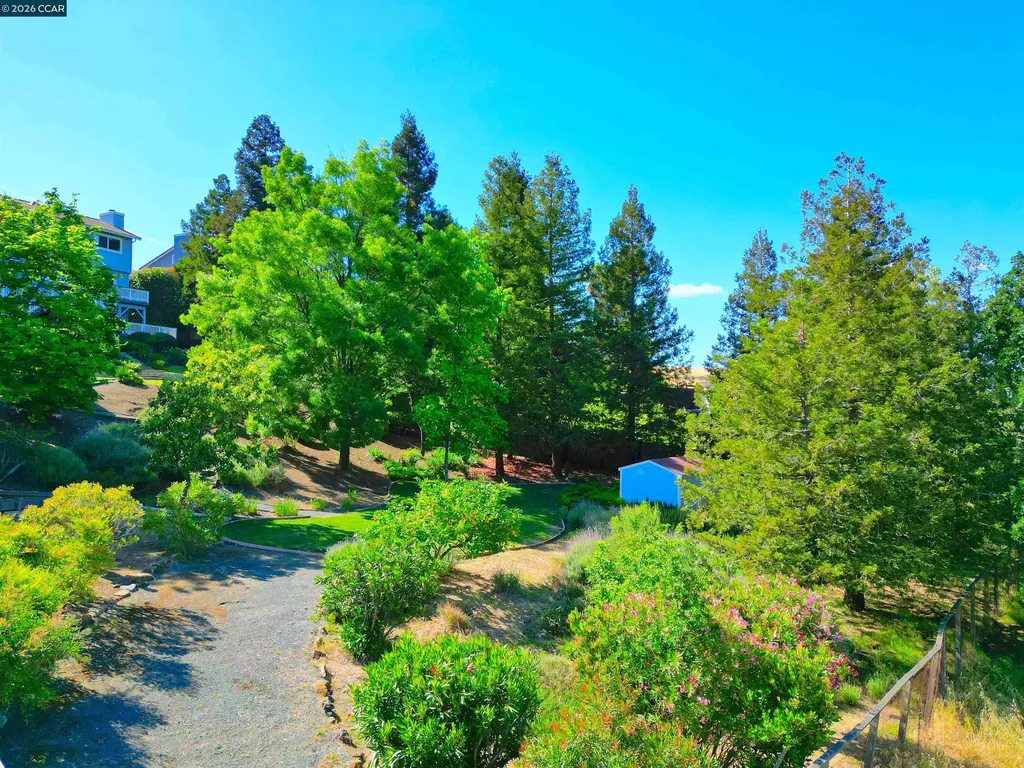 1121 Vista Point Lane Concord CA 94521