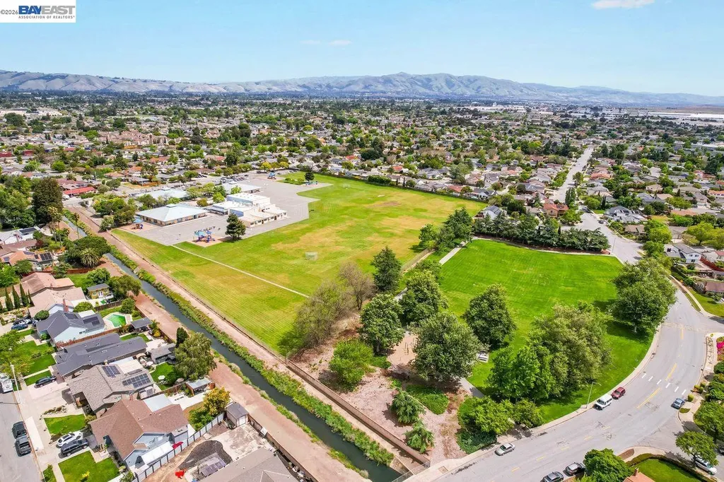 8135 Merion Drive Newark CA 94560