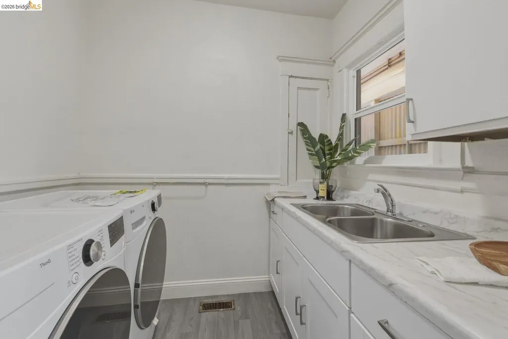 523 25th Street Oakland CA 94612