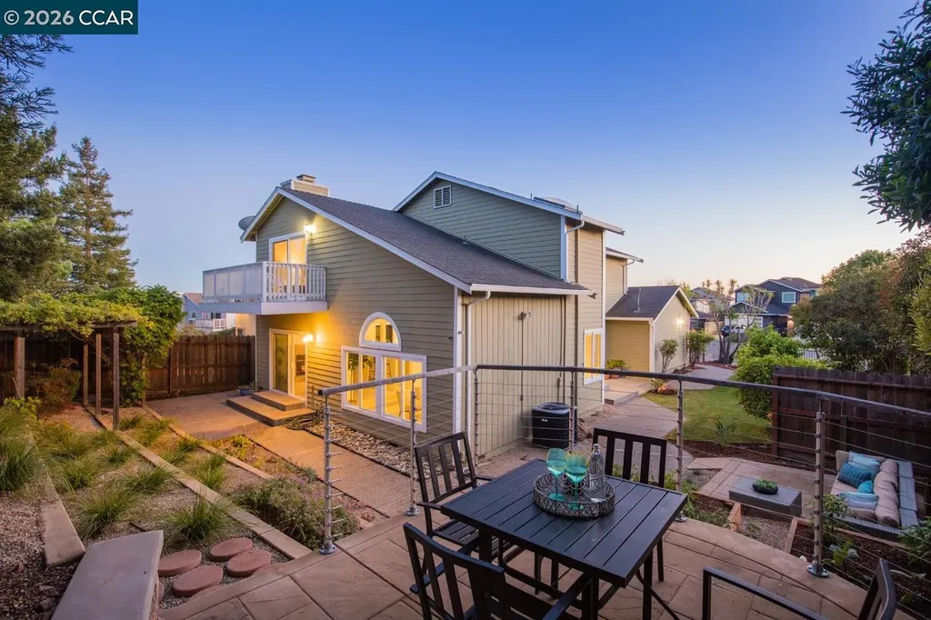 5006 Crystal Ridge Court Oakland CA 94605