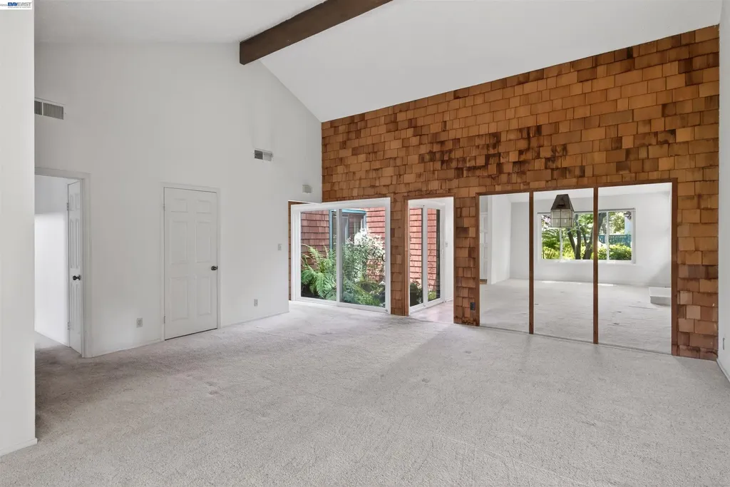 202 Baywood Road Alameda CA 94502
